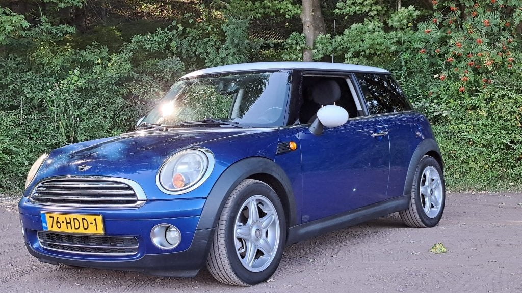 Mini 1.6 16V Cooper 2008 Blauw, Voorwielaandrijving, 4 cilinders, Leder en Stof, 49 €/maand