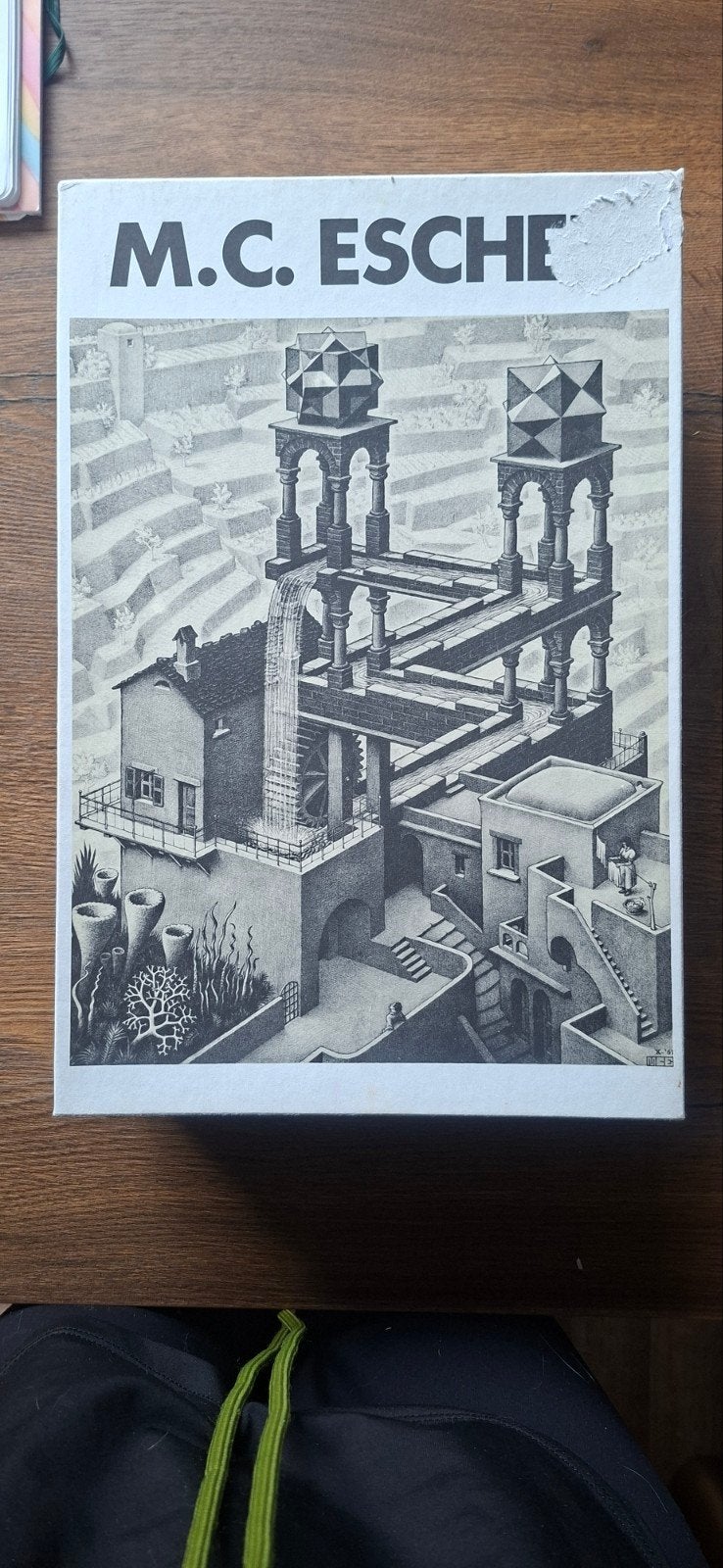 M.C. Escher Cascata Waterfall Legpuzzel 1000 stukjes, Ophalen of Verzenden, 500 t/m 1500 stukjes, Gebruikt, Legpuzzel