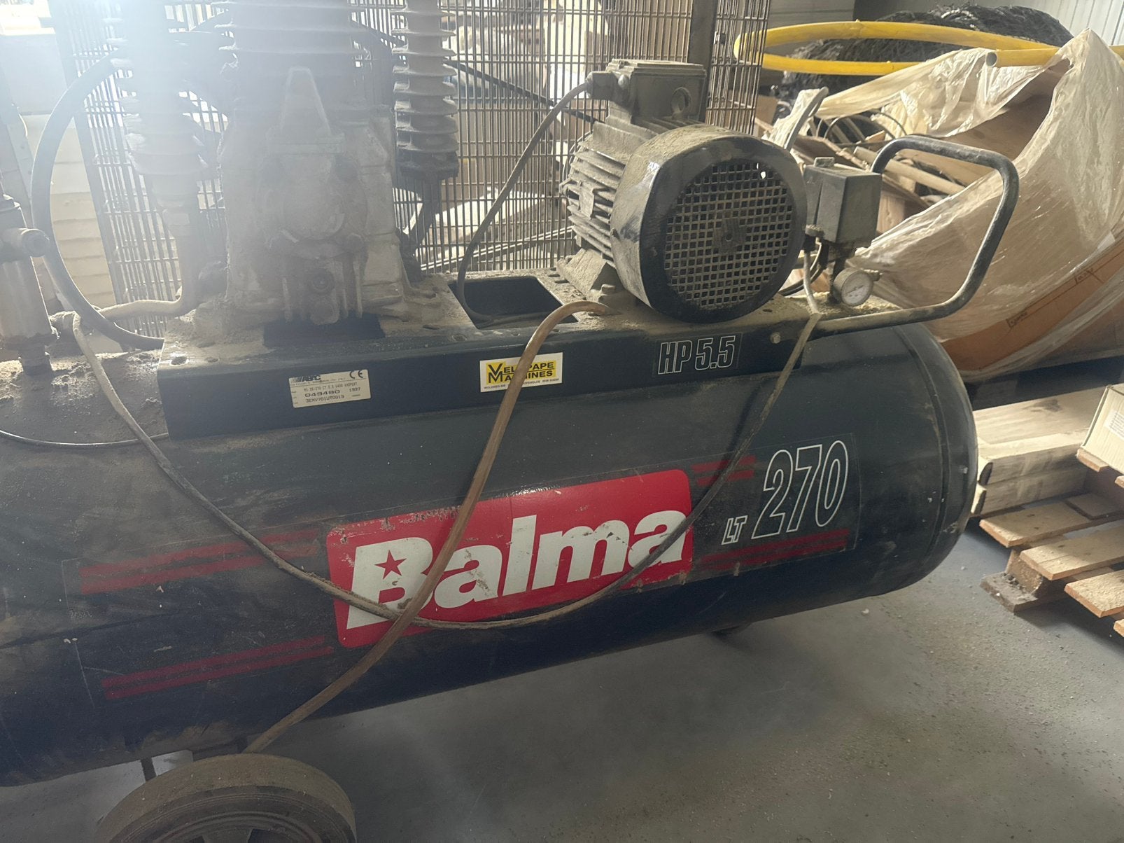 Compressor moet na gekeken worden, 25 tot 100 liter, Ophalen, Zo goed als nieuw