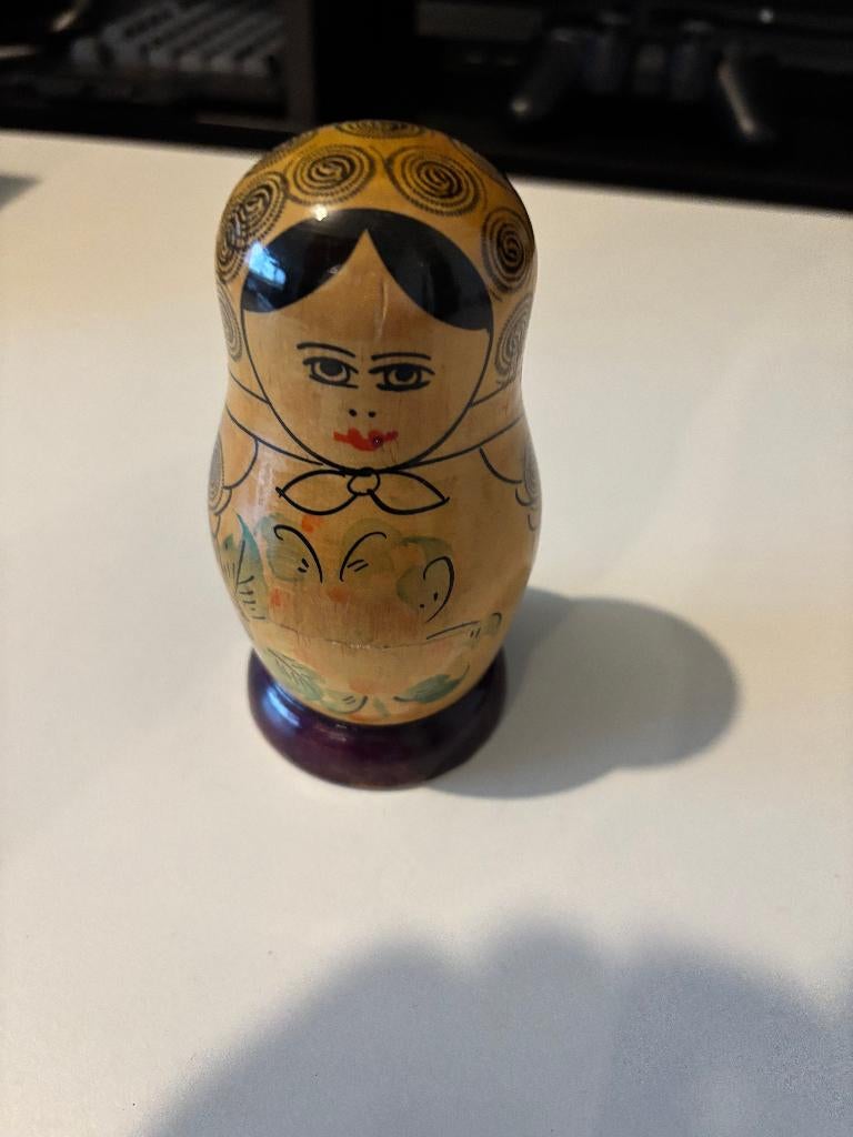 Houten matroesjka pop (nesting doll), Ophalen of Verzenden