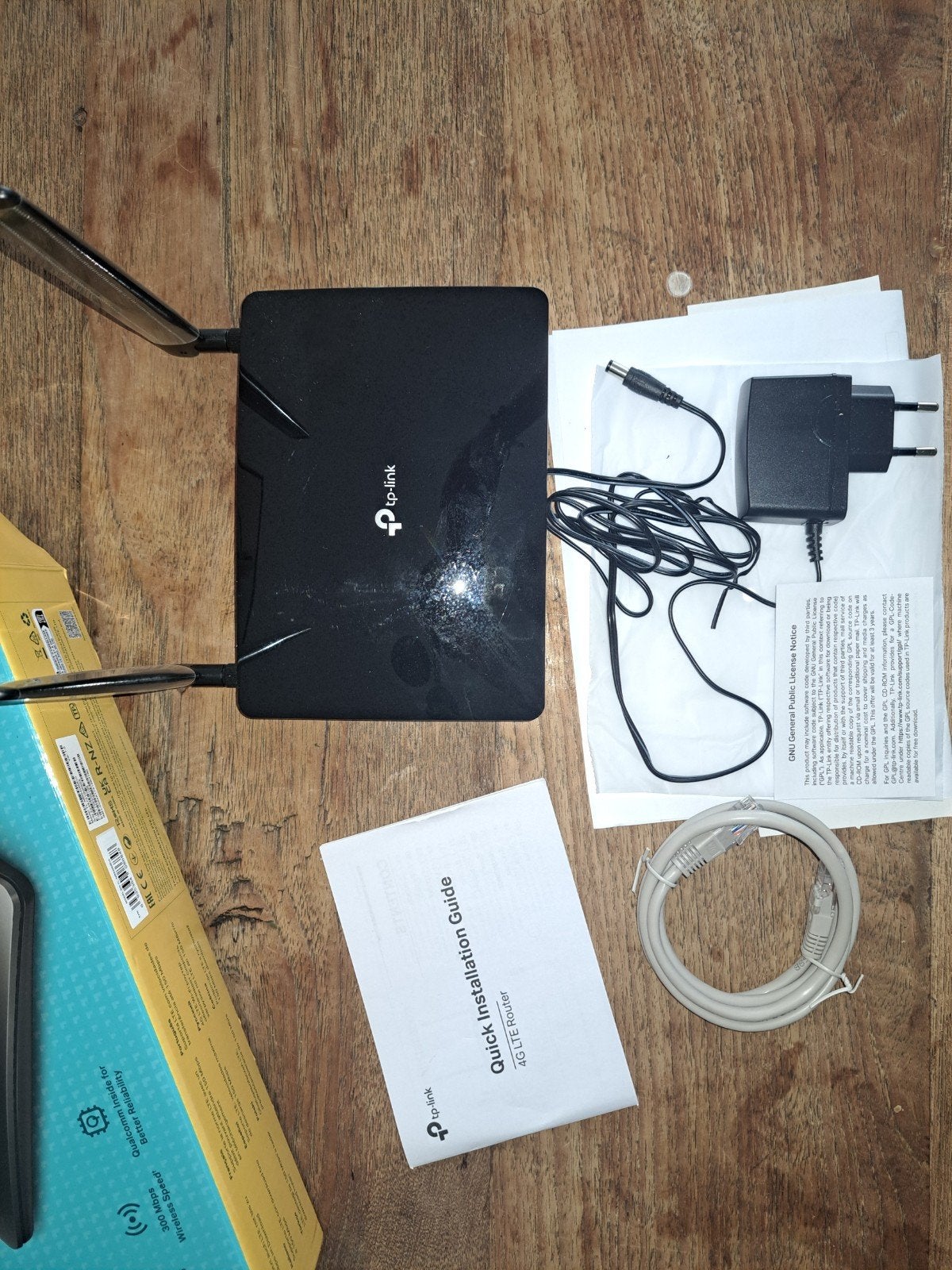 TP-Link TL-MR6400 4G LTE Router - 300 Mbps, Ophalen of Verzenden, Zo goed als nieuw, Router, TP-Link