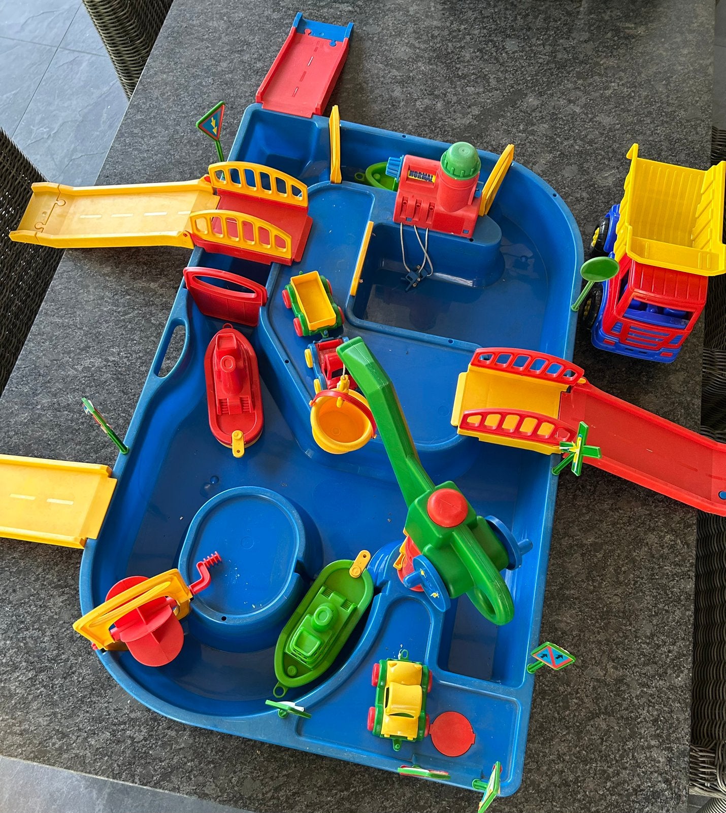 Watertafel Wader, Kinderen en Baby's, Speelgoed | Buiten | Los speelgoed, Gebruikt, Ophalen