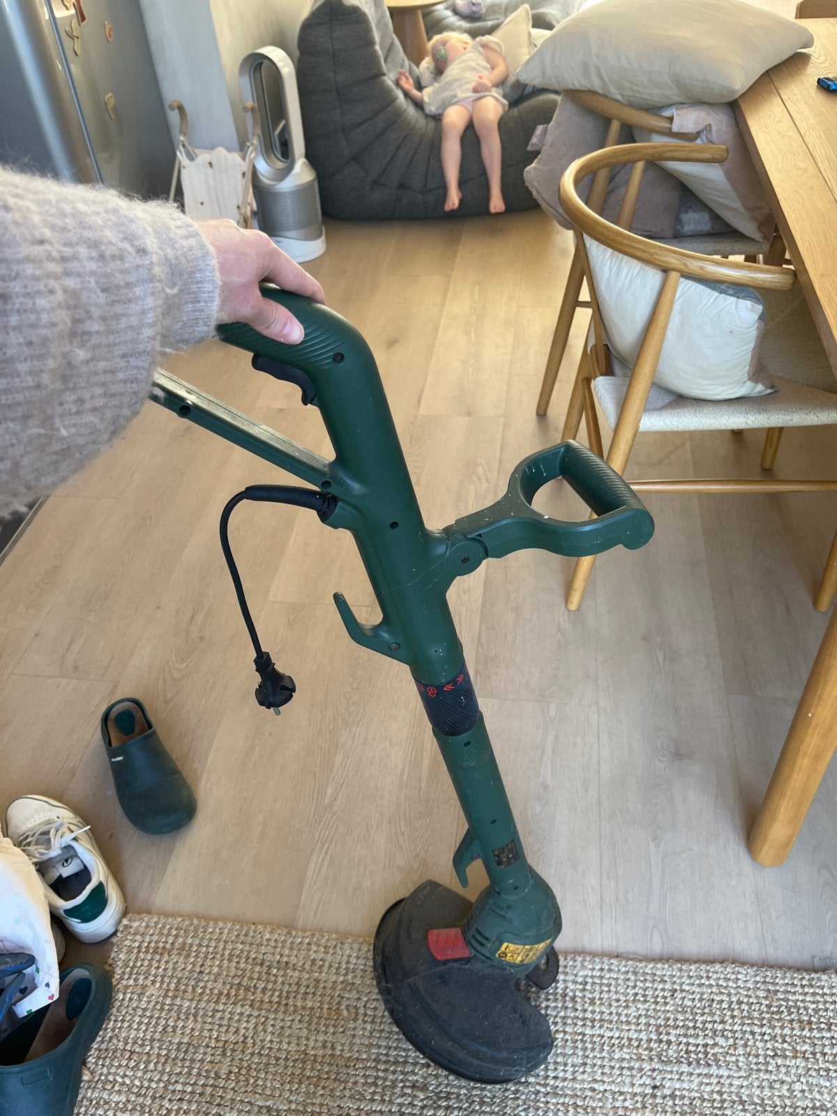 Black+Decker Kantengrasmaaier - Elektrisch, Tuin en Terras, Grasmaaiers, Ophalen, Gebruikt, Elektrische grasmaaier