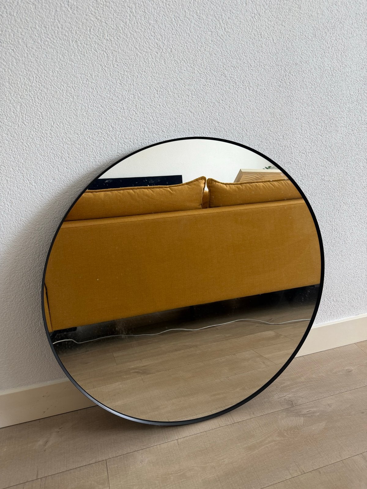 Ronde spiegel met zwarte rand 80cm, Huis en Inrichting, Woonaccessoires | Spiegels, Ophalen of Verzenden, Zo goed als nieuw, Rond