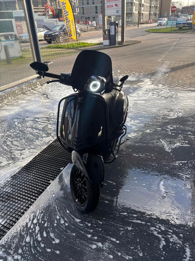 Vespa Sprint 2023 1e eigenaar, Overige modellen, Maximaal 45 km/u, Zo goed als nieuw, 49 cc