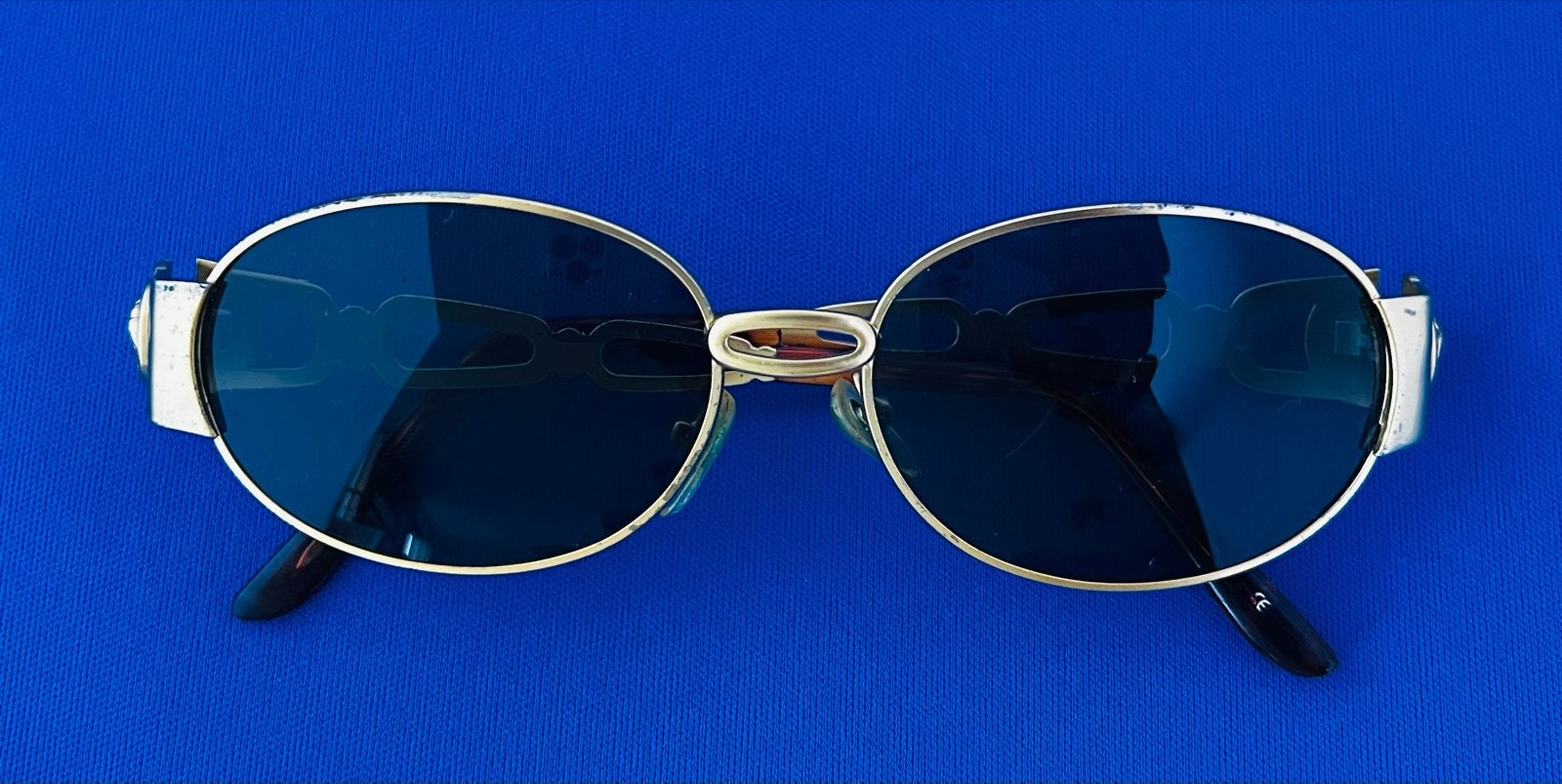 Vintage Gianni Versace Medusa Zonnebril Goudkleurig, Gebruikt, Zonnebril, Overige kleuren, Gianni Versace