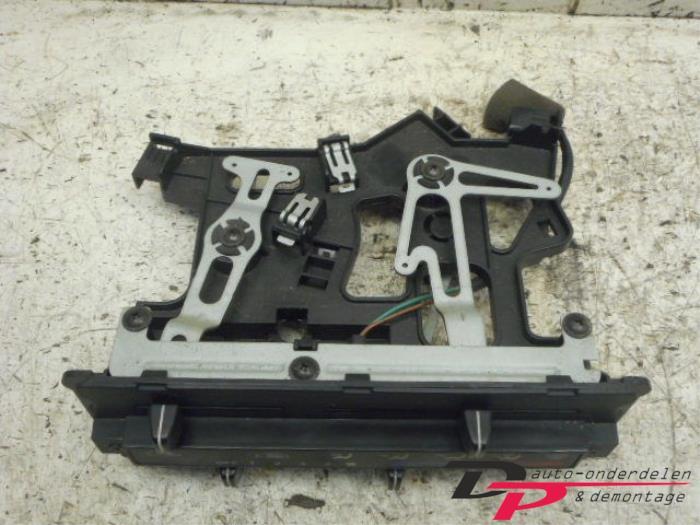 Kachel Bedieningspaneel van een Hyundai Excel, Gebruikt, -, -, Ophalen of Verzenden