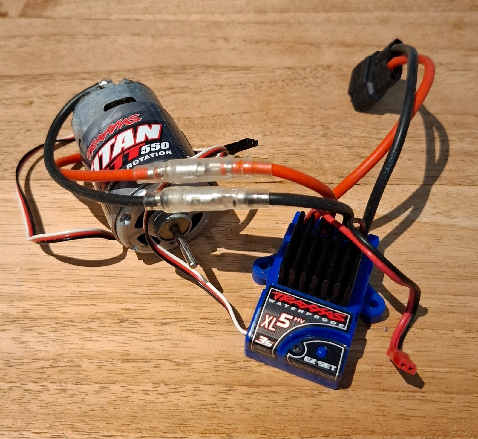 ZGAN: Traxxas XL5HV ESC met Titan 550 Motor, Overige merken, Auto, Groter dan 1:32, Ophalen of Verzenden