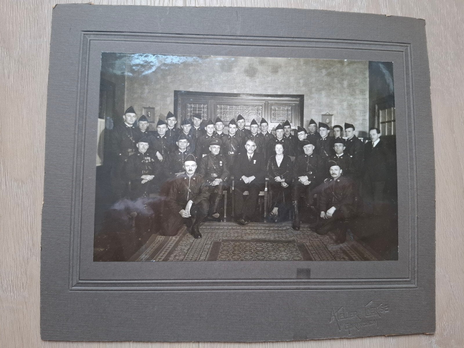 groepsfoto burgerwacht Gorinchem pre 1940, Verzamelen, Ophalen of Verzenden, Nederland, Foto of Poster