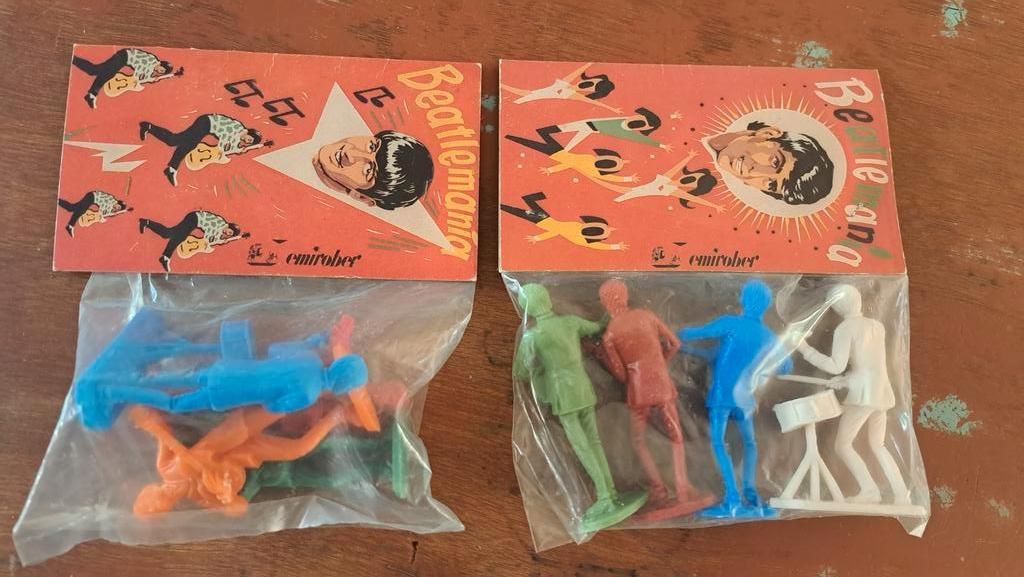 2 zakjes Beatles Emirober figuurtjes, Ophalen of Verzenden, Zo goed als nieuw