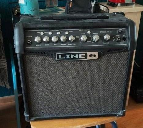 Line 6 Spider IV 15 Gitaarversterker - 15 Watt, Muziek en Instrumenten, Ophalen of Verzenden, Zo goed als nieuw, Gitaar, Minder dan 50 watt