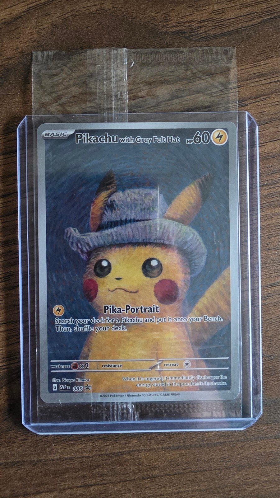 Pikachu with grey felt hat/ van Gogh, Hobby en Vrije tijd, Verzamelkaartspellen | Pokémon, Ophalen, Nieuw, Losse kaart, Foil