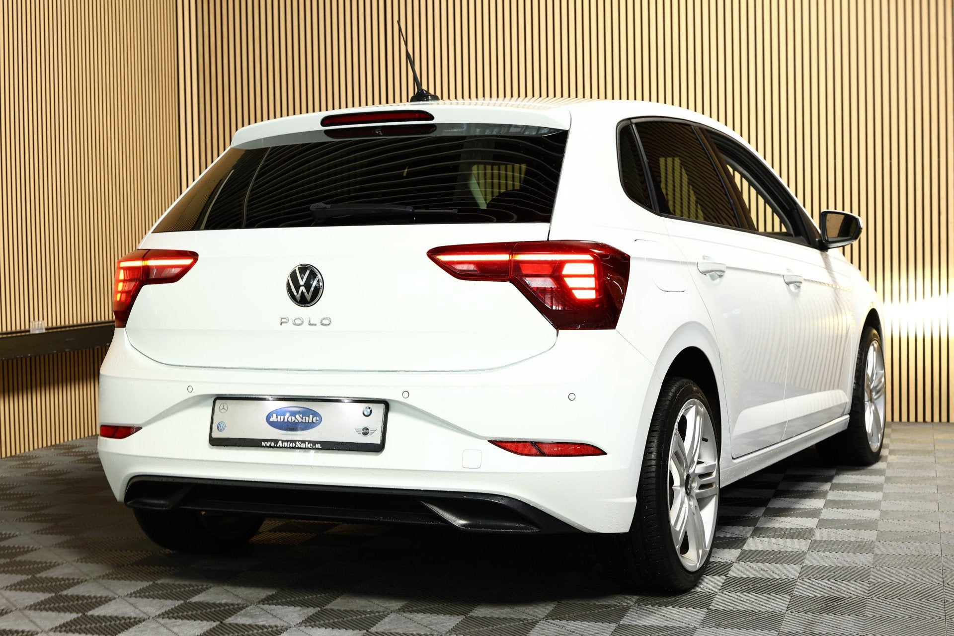 Volkswagen Polo 1.0 TSI Highline MODEL 23 AUT VIRTUAL DashB, Stof, Gebruikt, Zwart, 1096 kg