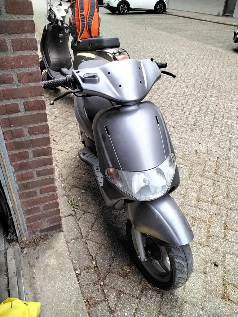Piaggio motor scooter, Fietsen en Brommers, Ophalen of Verzenden, Benzine, Overige modellen