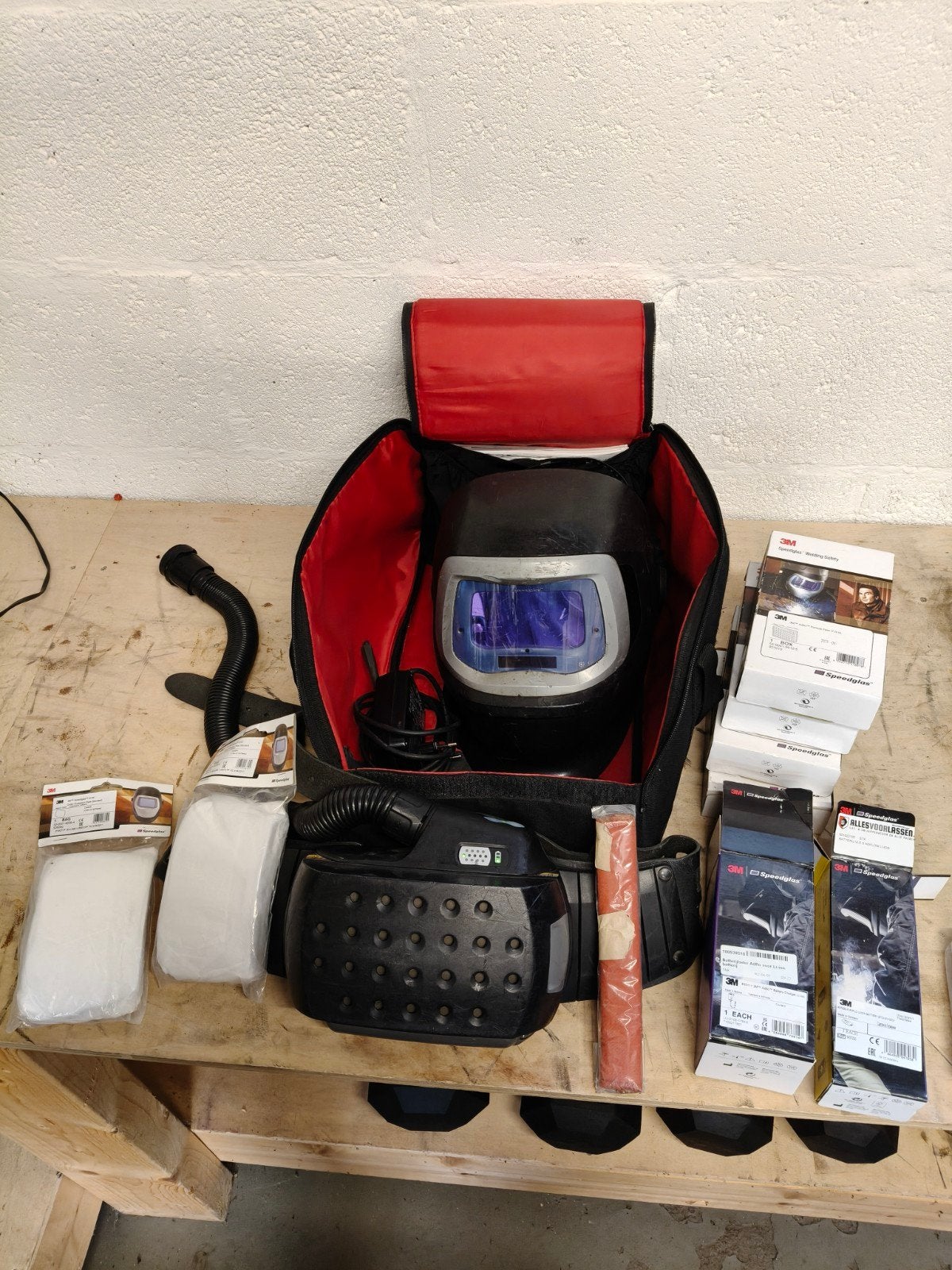 3M Speedglas Adflo Lashelm met complete set accessoires, Lasfilter, Ophalen, Zo goed als nieuw
