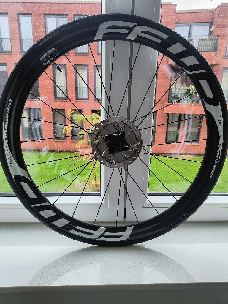 FFWD F4D 45 mm Carbon wielset 2020 compleet, Fietsen en Brommers, Gebruikt, Fast Forward, Racefiets, Carbon