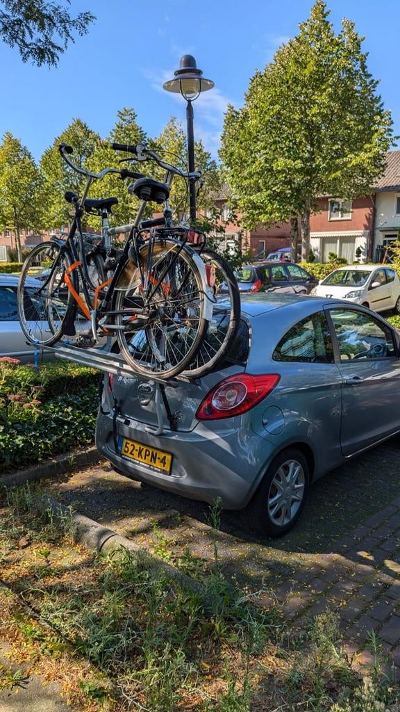 Fietsendrager voor op de achterklep, Ophalen, 2 fietsen, Zo goed als nieuw, Achterklepdrager