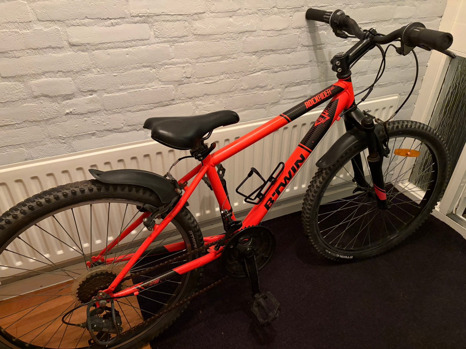 B’twin 24 inch mountainbike, Ophalen, Zo goed als nieuw, Velgrem, 20 inch of meer