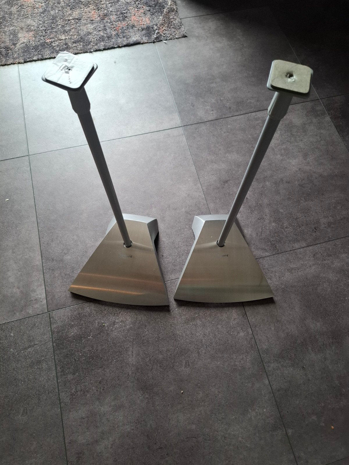 2 vogel's speaker standaarden 55cm hoog, Muziek en Instrumenten, Standaards, Ophalen, Zo goed als nieuw, Speaker