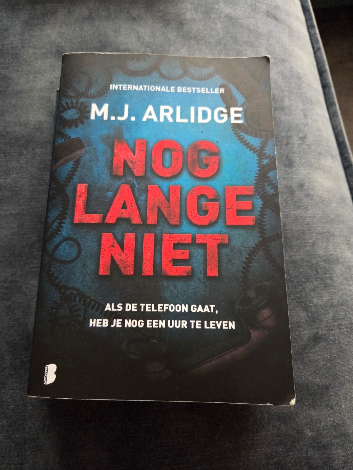 M.J. Arlidge - Nog lange niet, Boeken, Ophalen, Zo goed als nieuw, M.J. Arlidge