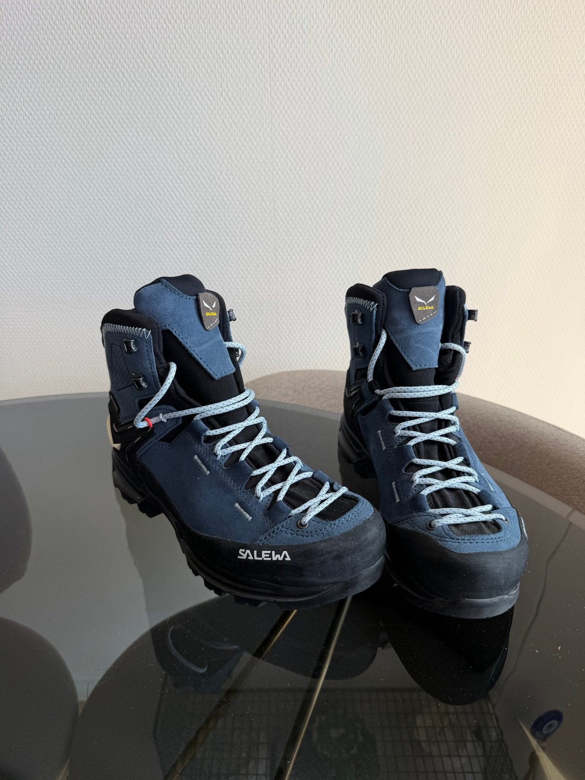 Salewa bergschoenen 38,5, Ophalen of Verzenden, Zo goed als nieuw, Schoenen