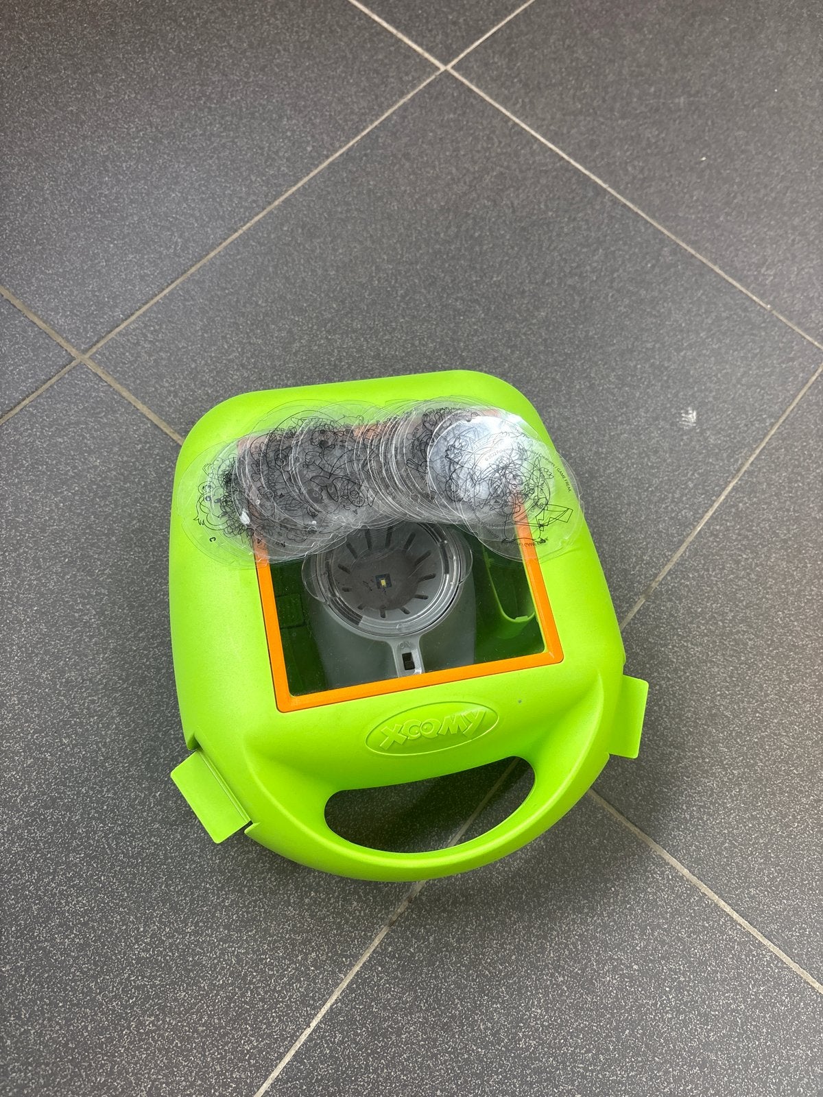 Xoomy tekentafel met dieren en Pokémon plaatjes, Ophalen of Verzenden, Gebruikt, Knutselen