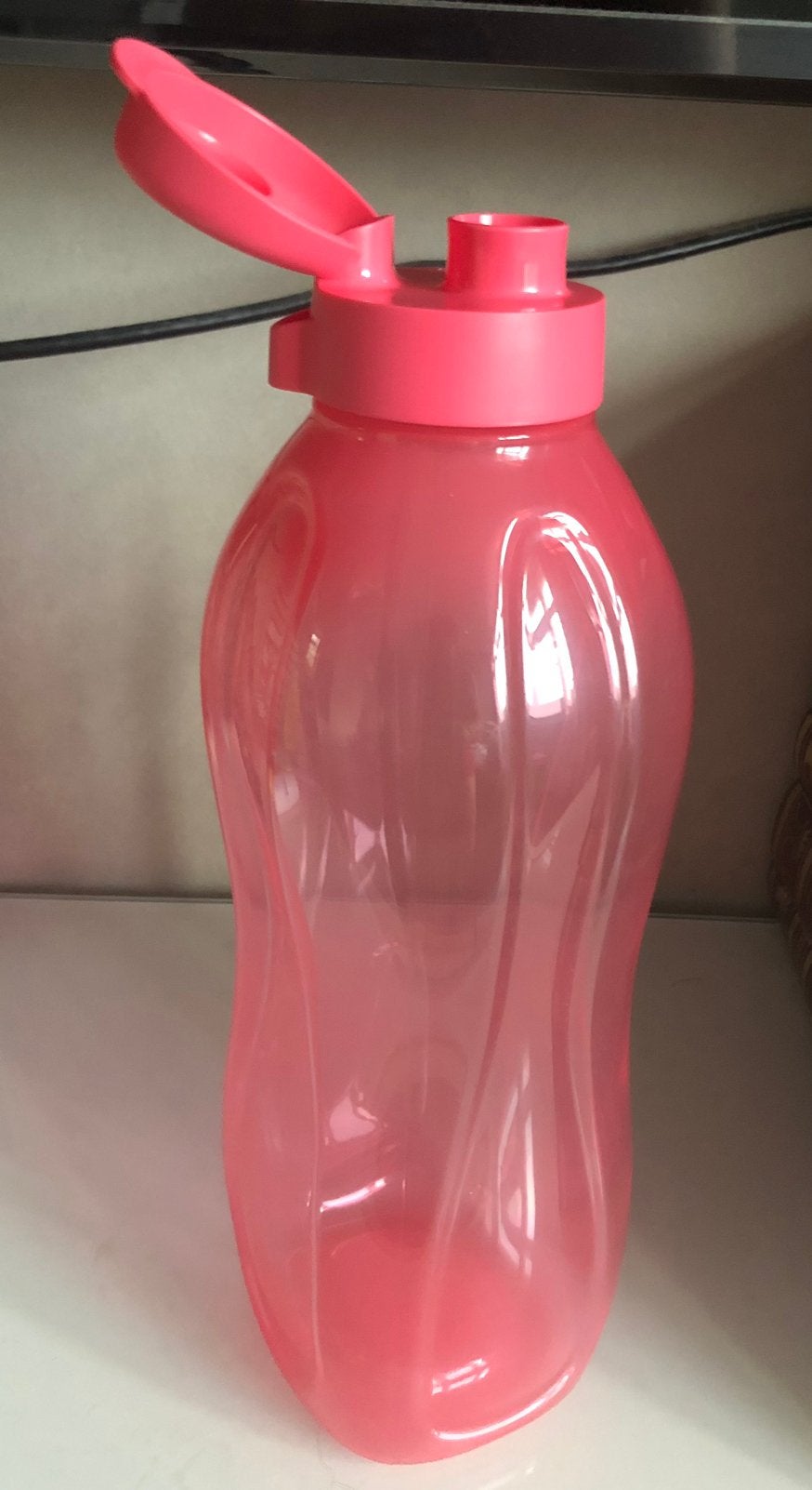 Tupperware Splinternieuwe 2 Liter Drinkfles, Nieuw, Ophalen of Verzenden, Drinkfles, Rood