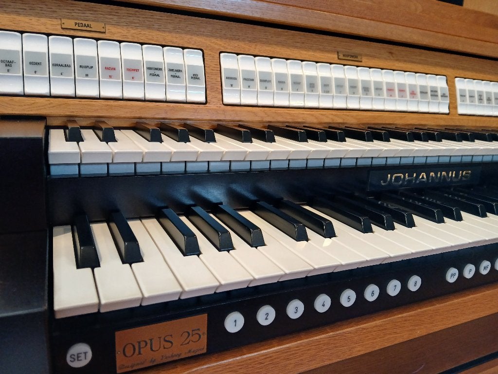 Johannus Opus 25 - tweedehands orgel - Verhoog Muziek model, Muziek en Instrumenten, Orgels, Ophalen, Gebruikt, 2 klavieren, Orgel