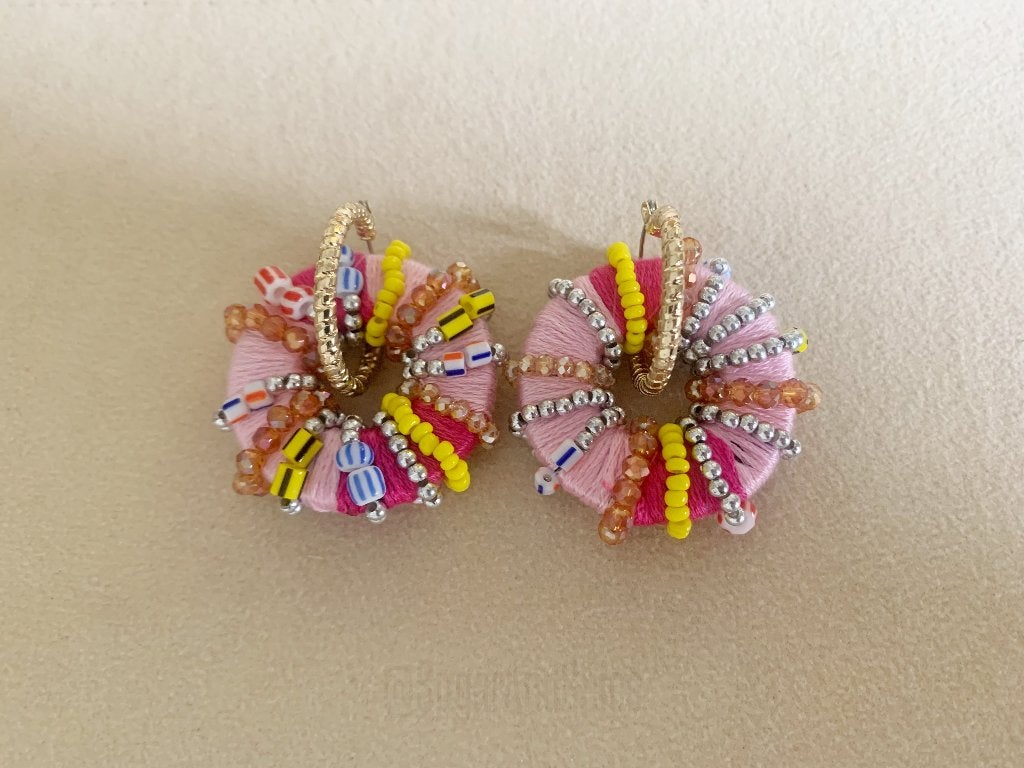 Roze ronde ibiza oorbellen met kraaltjes, Sieraden, Tassen en Uiterlijk, Oorbellen, Overige materialen, Hangers, Nieuw, Ophalen of Verzenden