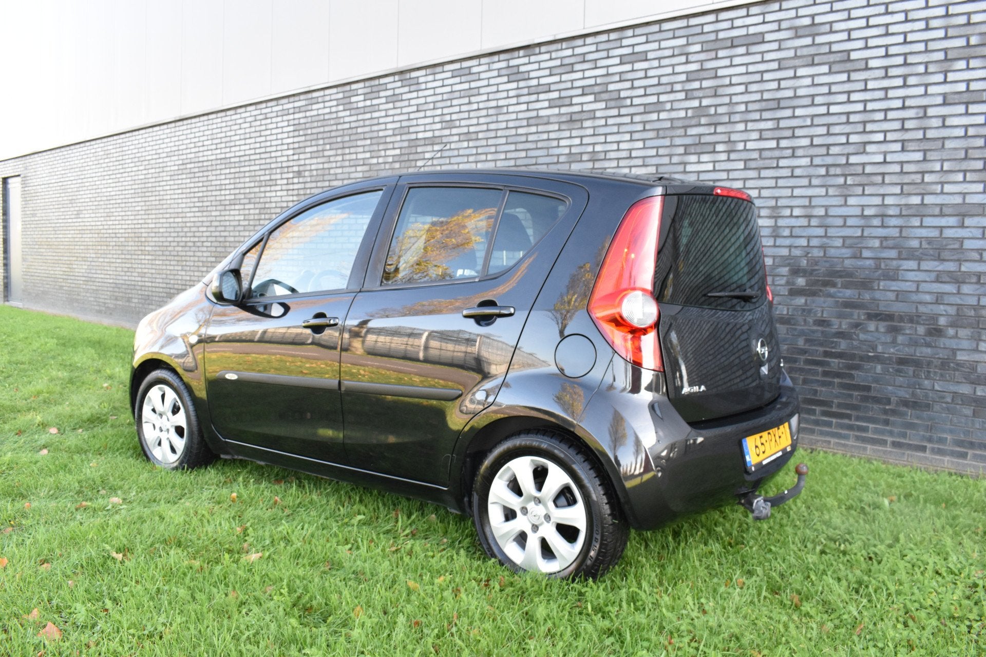 Opel Agila 1.0 Edition Airco (bj 2011), Auto's, Stof, Gebruikt, 31 €/maand, Origineel Nederlands
