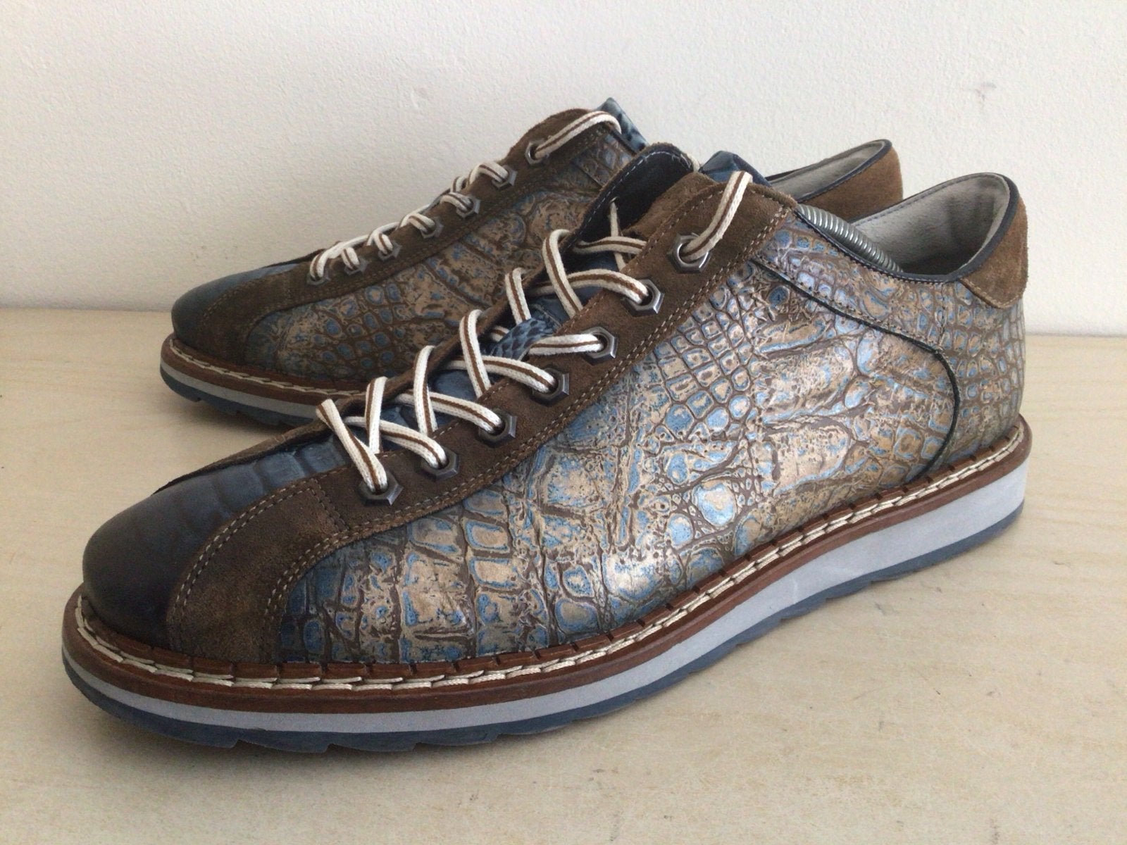 Giorgio sneakers maat 45, uitstekende staat!, Kleding | Heren, Schoenen, Blauw, Ophalen of Verzenden, Sneakers of Gympen, Zo goed als nieuw