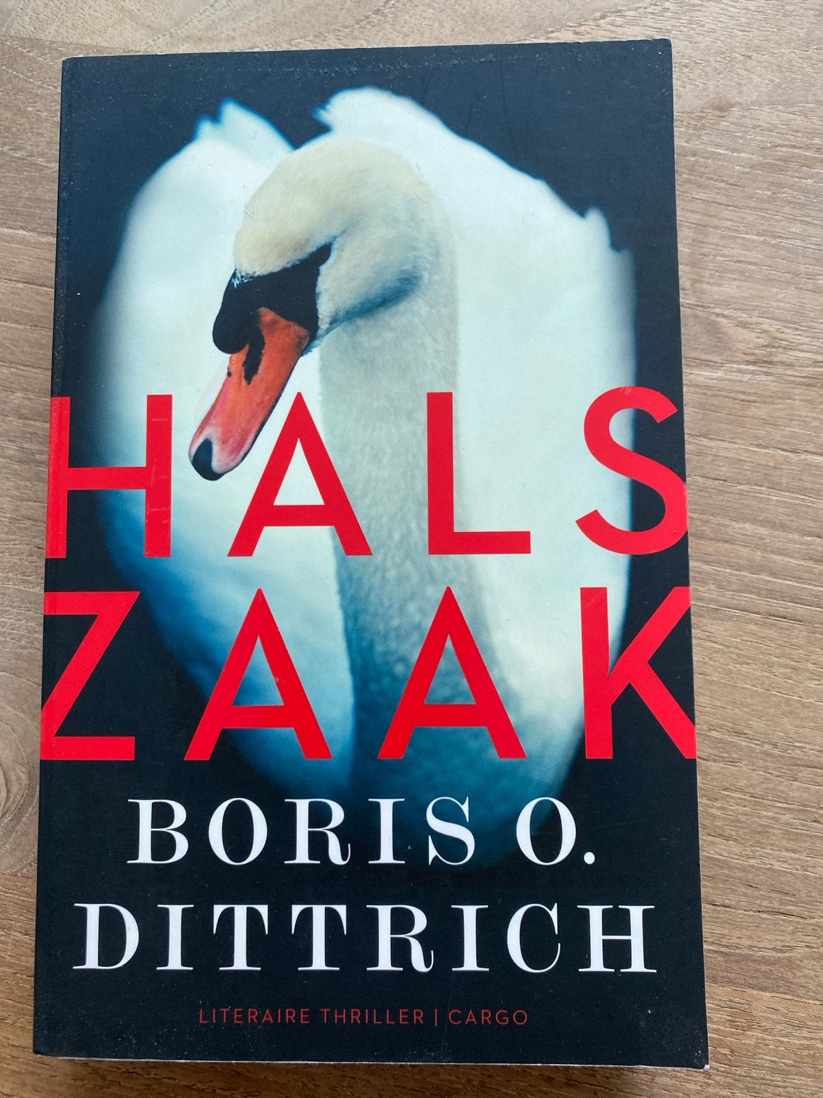 Halszaak - Boris O. Dittrich (Literaire thriller), Ophalen of Verzenden, Zo goed als nieuw, Nederland