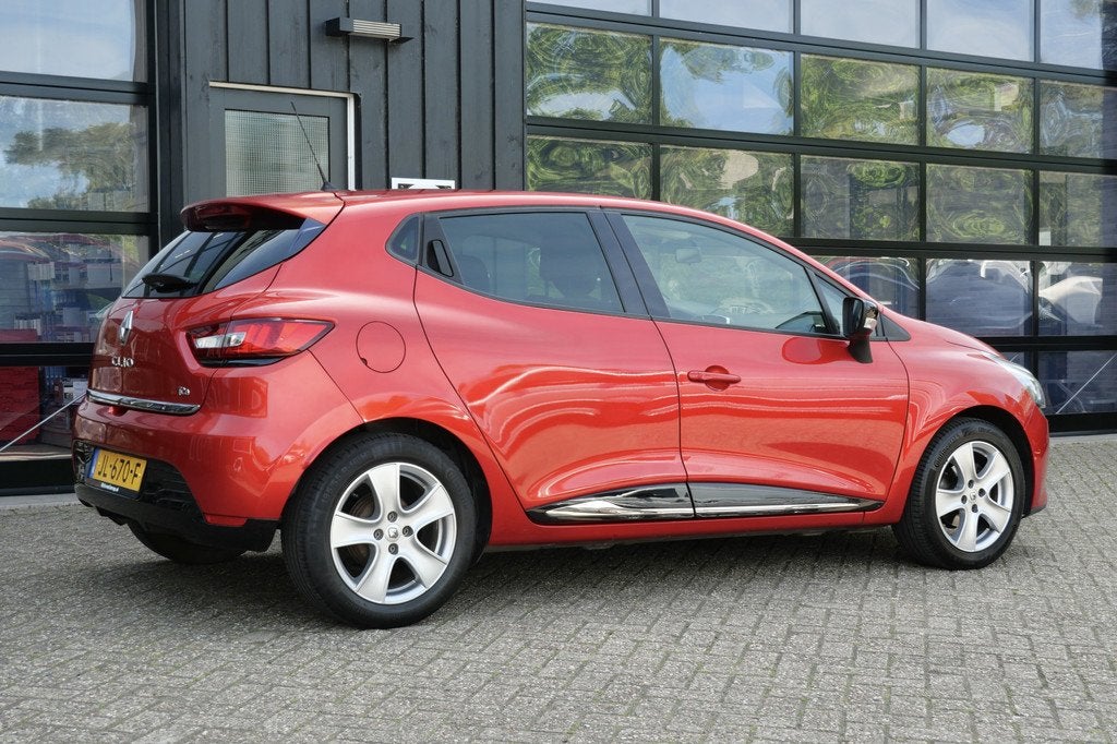Renault Clio 0.9 TCe Eco2 Expression | NL-Auto | Cruise | Na, Auto's, 898 cc, Stof, Euro 6, 23 km/l