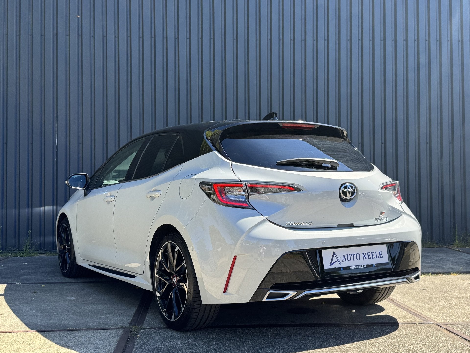 Toyota Corolla 2.0 Hybrid GR-Sport Plus Panoramadak, Kuipsto, Dealer onderhouden, 450 kg, Gebruikt, 4 cilinders