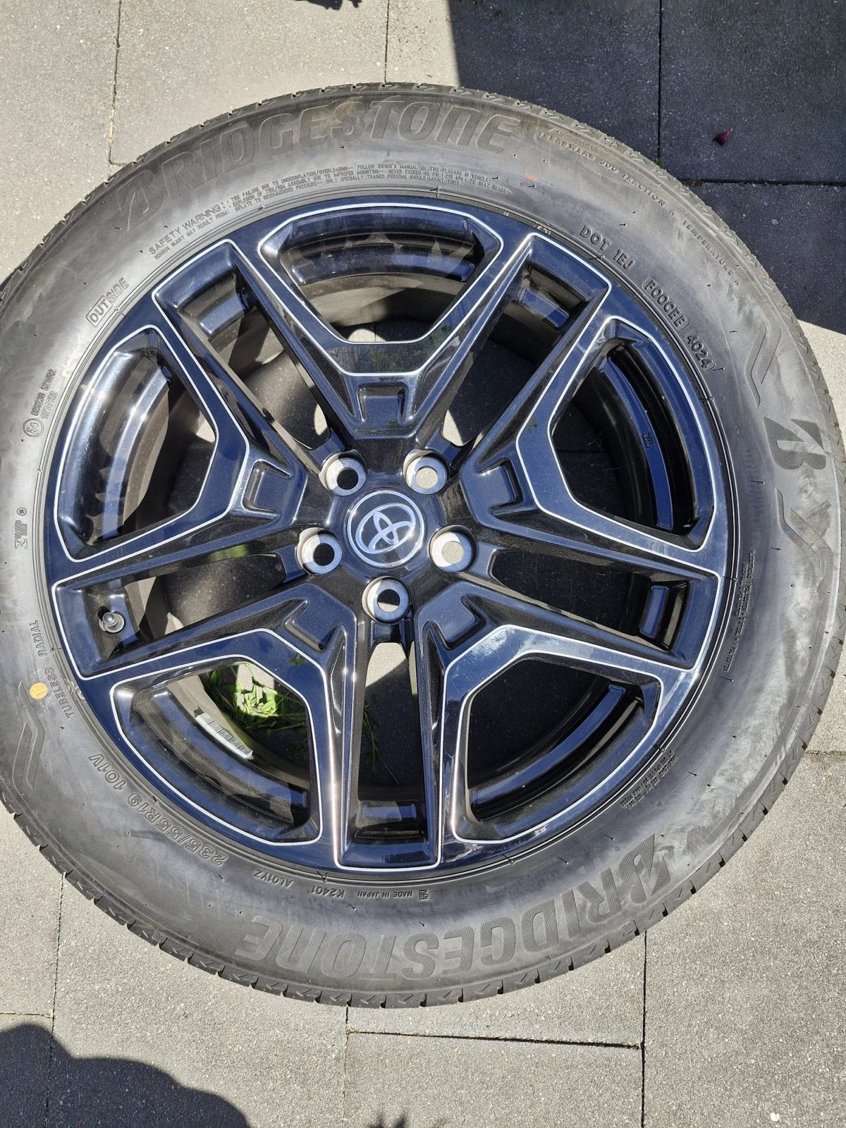 Toyota RAV4 gr sport zomerbanden met velgen, Gebruikt, Banden en Velgen, 235 mm, Personenwagen