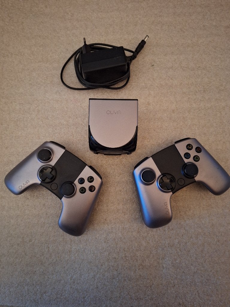 Ouya game console met 2 Ouya controllers, Ophalen of Verzenden, Overige merken, Gebruikt