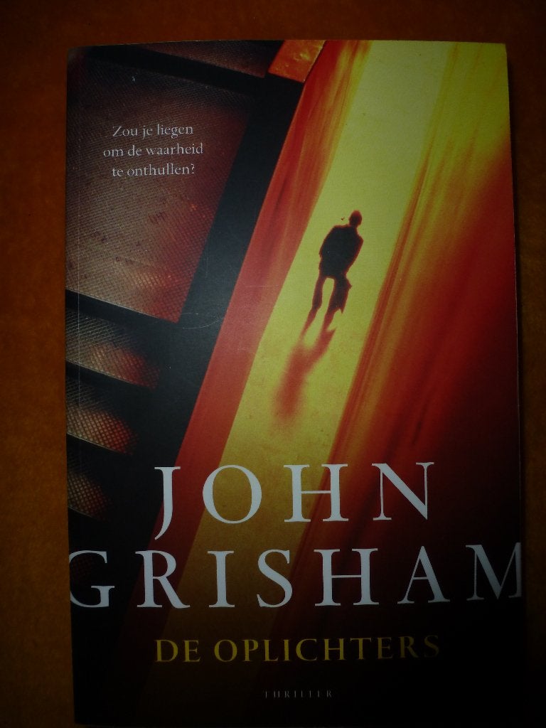 John Grisham - De oplichters, Ophalen of Verzenden, Gelezen, John Grisham
