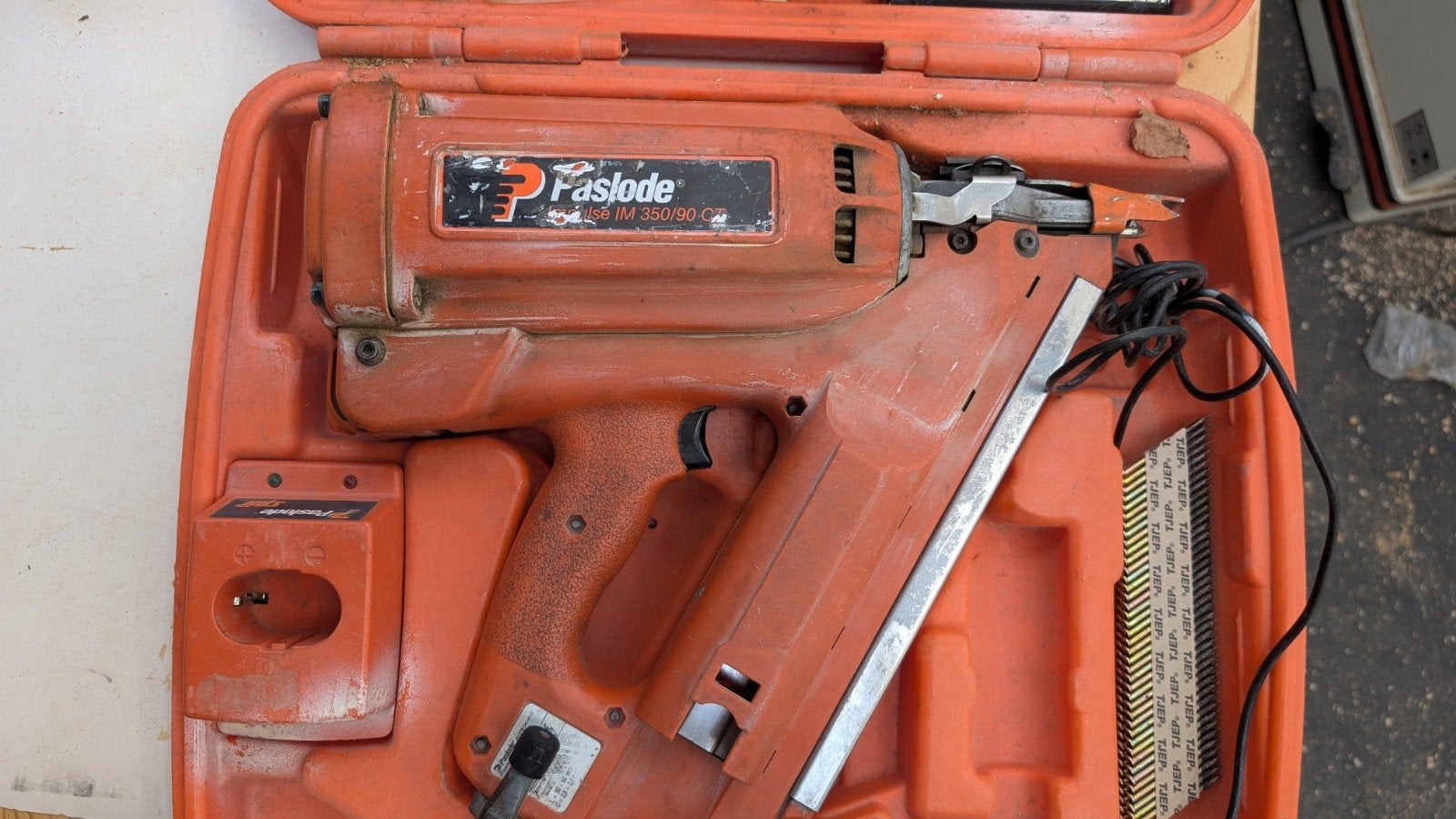 paslode spijkerpistool, Verzenden