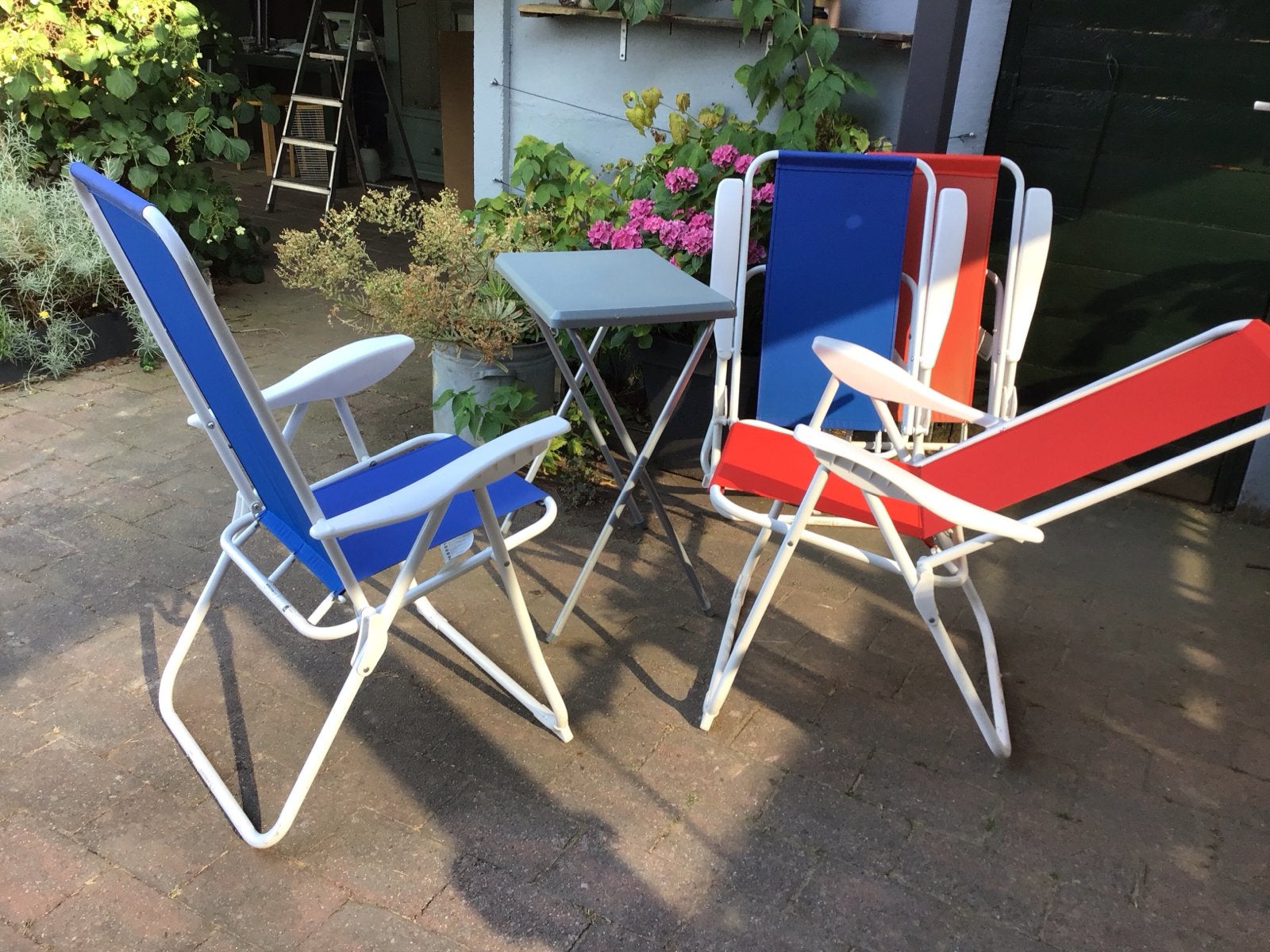 Set van 4 opvouwbare campingstoelen met tafeltje, Ophalen, Gebruikt, Metaal, Inklapbaar
