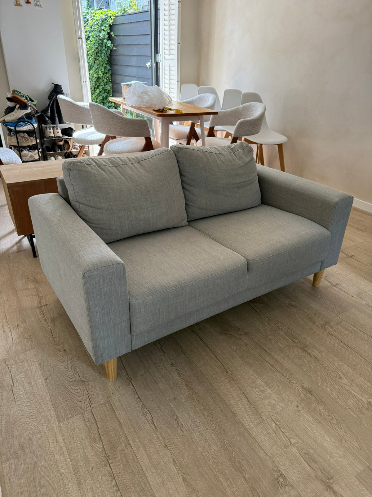 Grijs tweezit bankje Ikea, Ophalen, Gebruikt, Scandinavisch grijs minimalistisch ikea, Tweepersoons