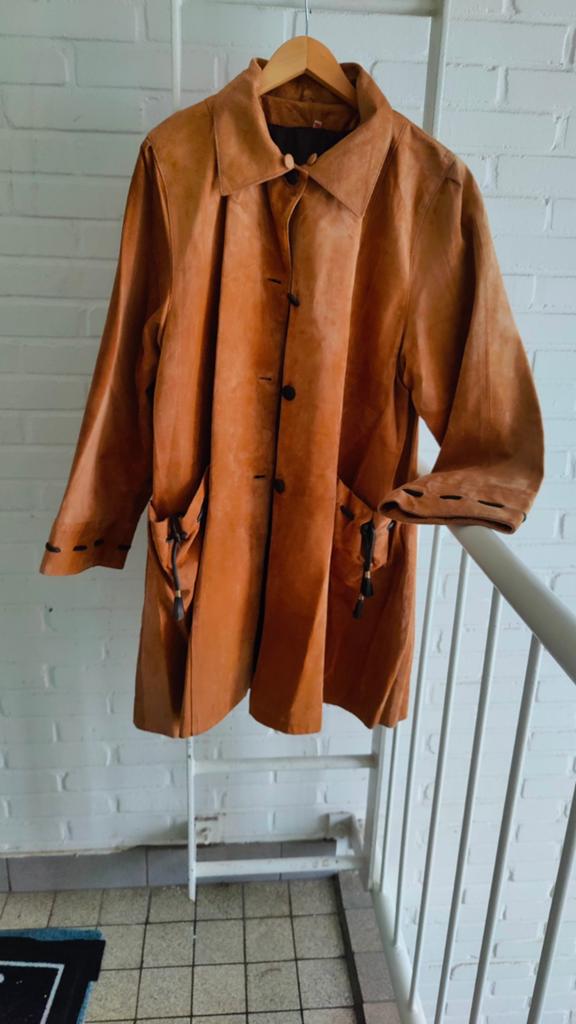 Vintage suède jas, cognac kleur, maat M, Maat 38/40 (M), Bruin, Ophalen of Verzenden, Onbekend