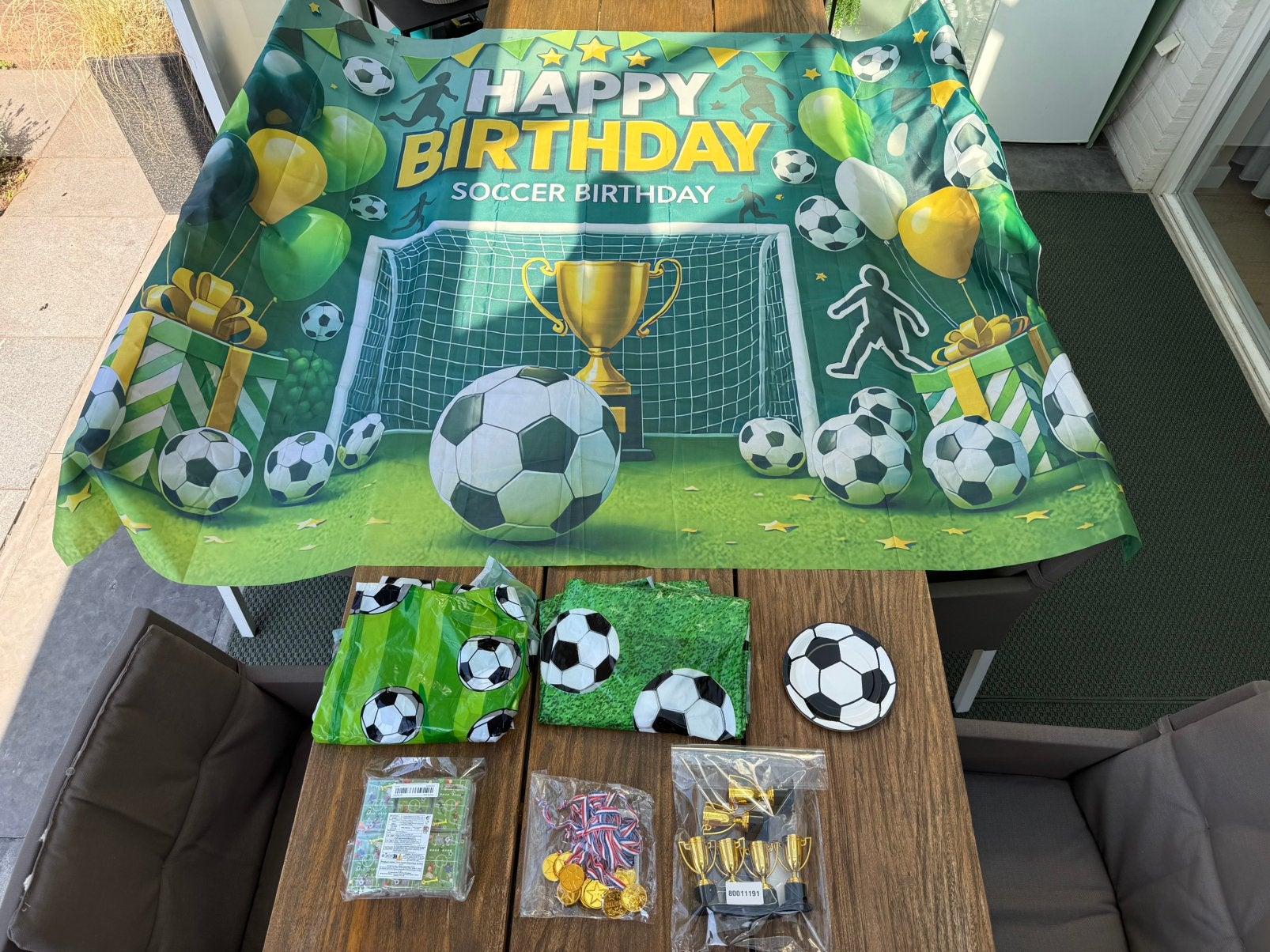 Voetbal Feestpakket: Decoratie, Medailles & Bekers, Ophalen of Verzenden, Nieuw, Feestartikel, Verjaardag