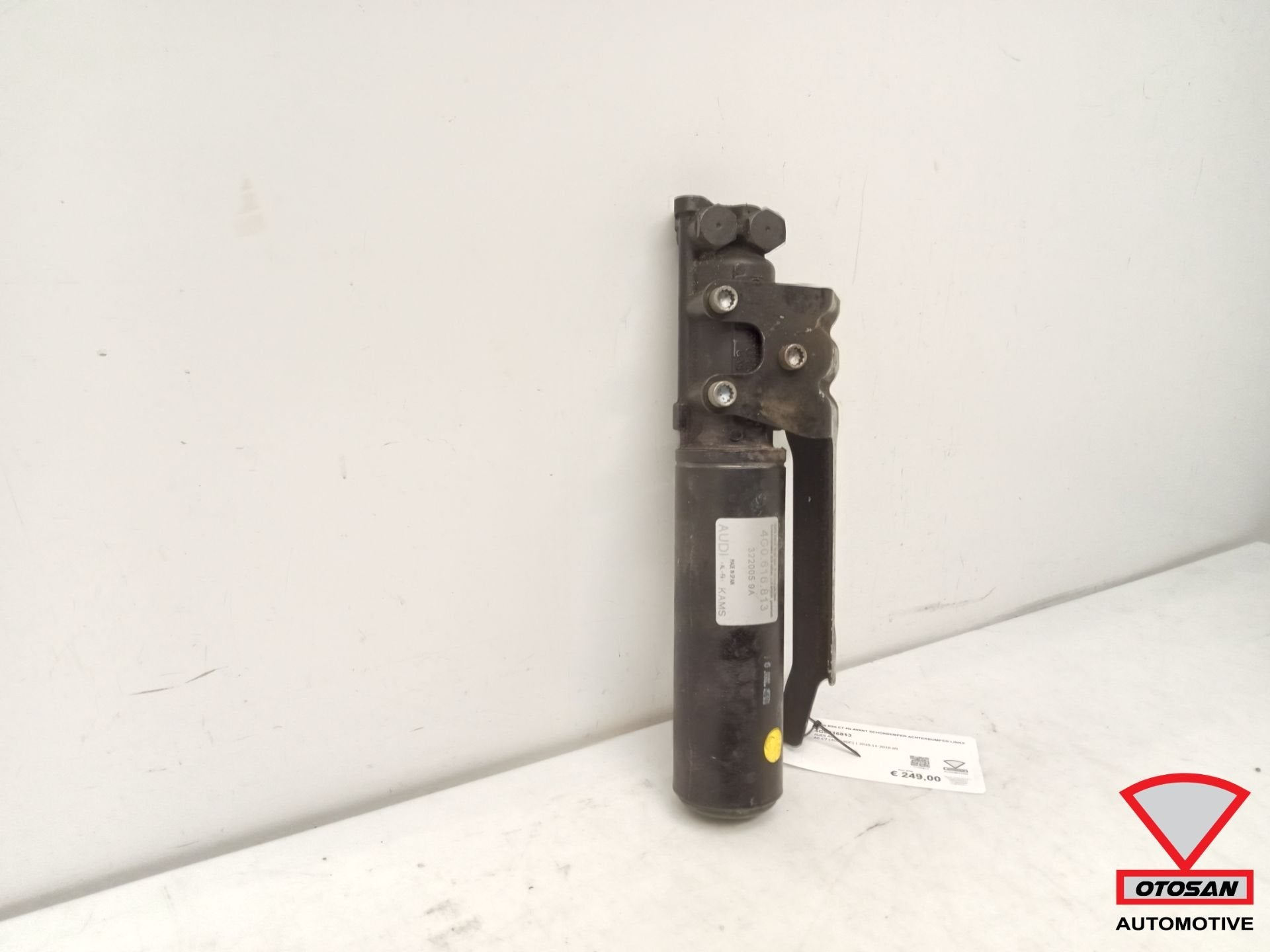 Audi RS6 C7 4G Avant Schokdemper Achterbumper L 4G0616813, Gebruikt, AUDI AG, Auto-Union-Strasse 1
85045  Ingolstadt, DE, Bumper