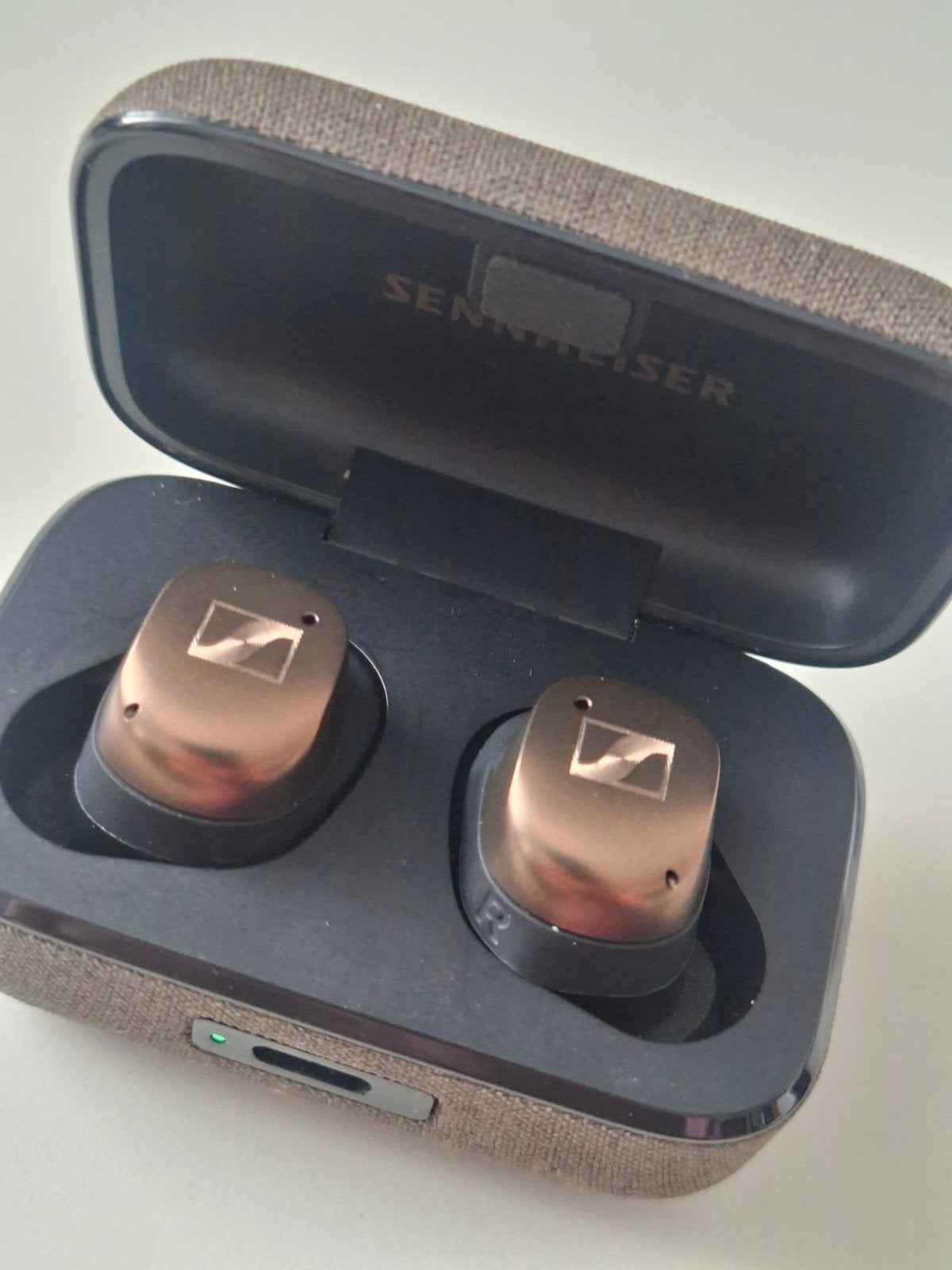 Sennheiser Momentum True Wireless 4 + extra foam eartips