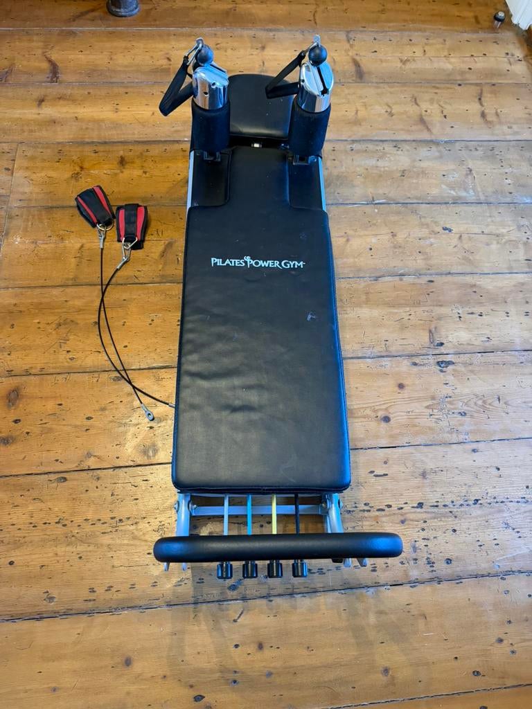 Pilatus power gym reformee, Ophalen, Benen, Gebruikt, Krachtstation