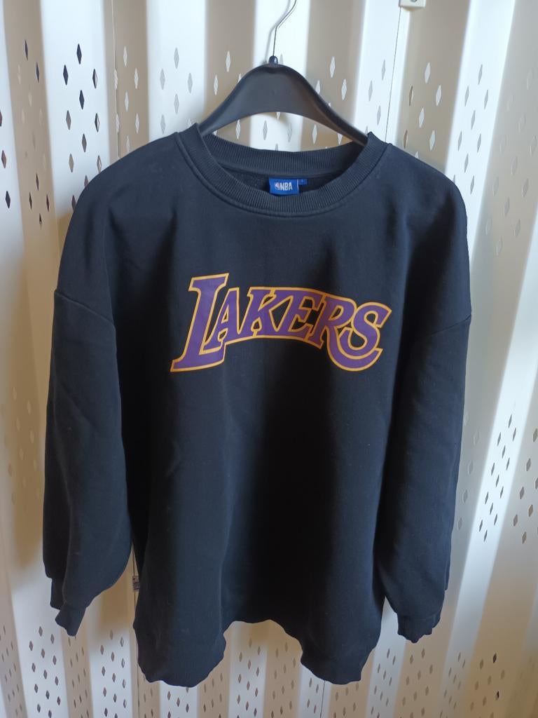 NBA Lakers Oversized Sweater Zwart Maat L, Zwart, Maat 42/44 (L), Ophalen of Verzenden, Gedragen