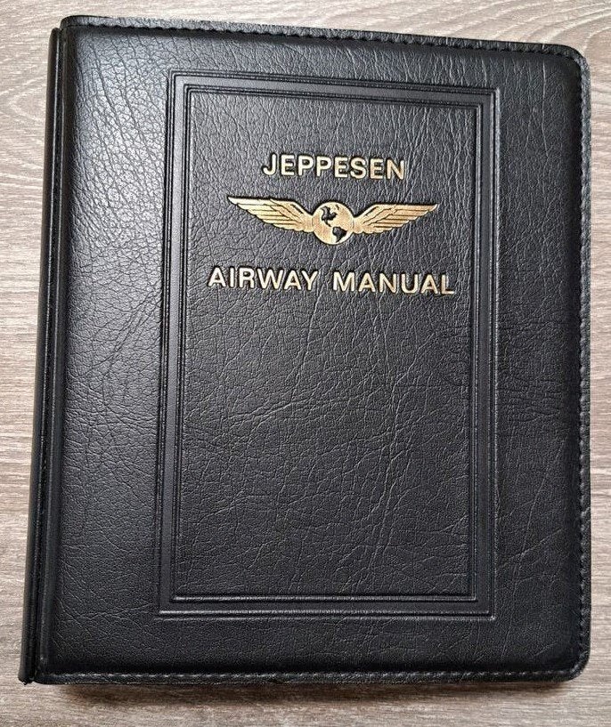 Jeppesen Airway Manual binder 2" Plastic, Ophalen of Verzenden, Gebruikt, Overige typen