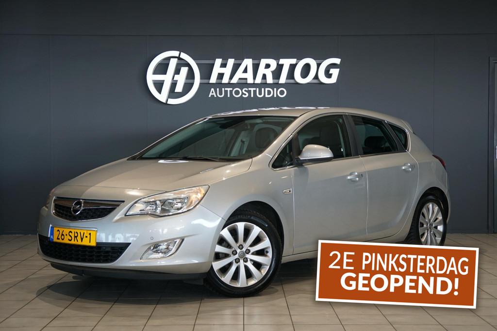 Opel Astra 1.4 Turbo Cosmo + TREKHAAK / SENSOREN / CLIMATE C, Voorwielaandrijving, Euro 5, Stof, Gebruikt