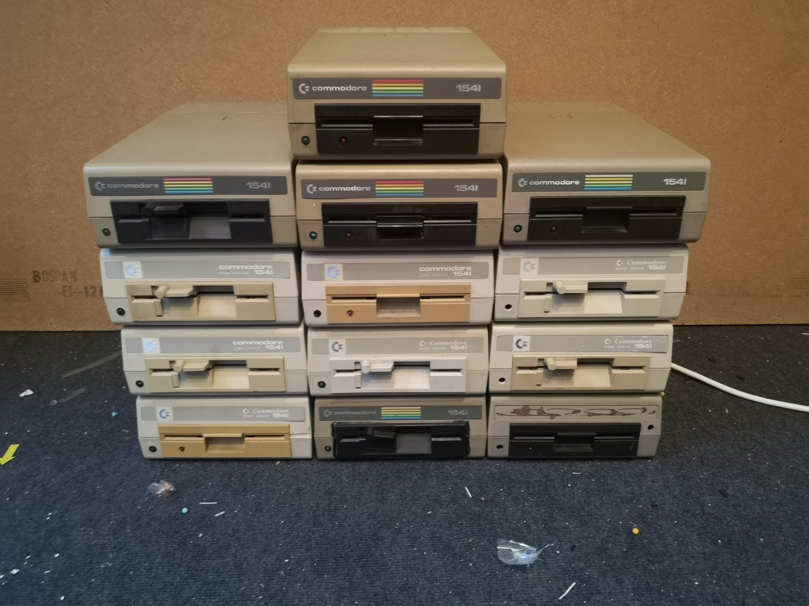 13x commodore 1541 disk drive partij, Computers en Software, Ophalen, Commodore C64