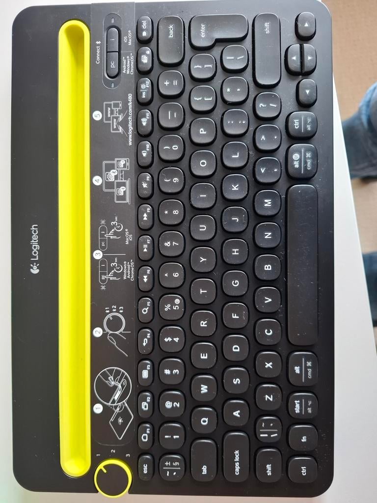 Logitech K480 Bluetooth Toetsenbord voor iPad/Tablet, Computers en Software, Toetsenborden, Gebruikt, Multimediatoetsen, Logitech